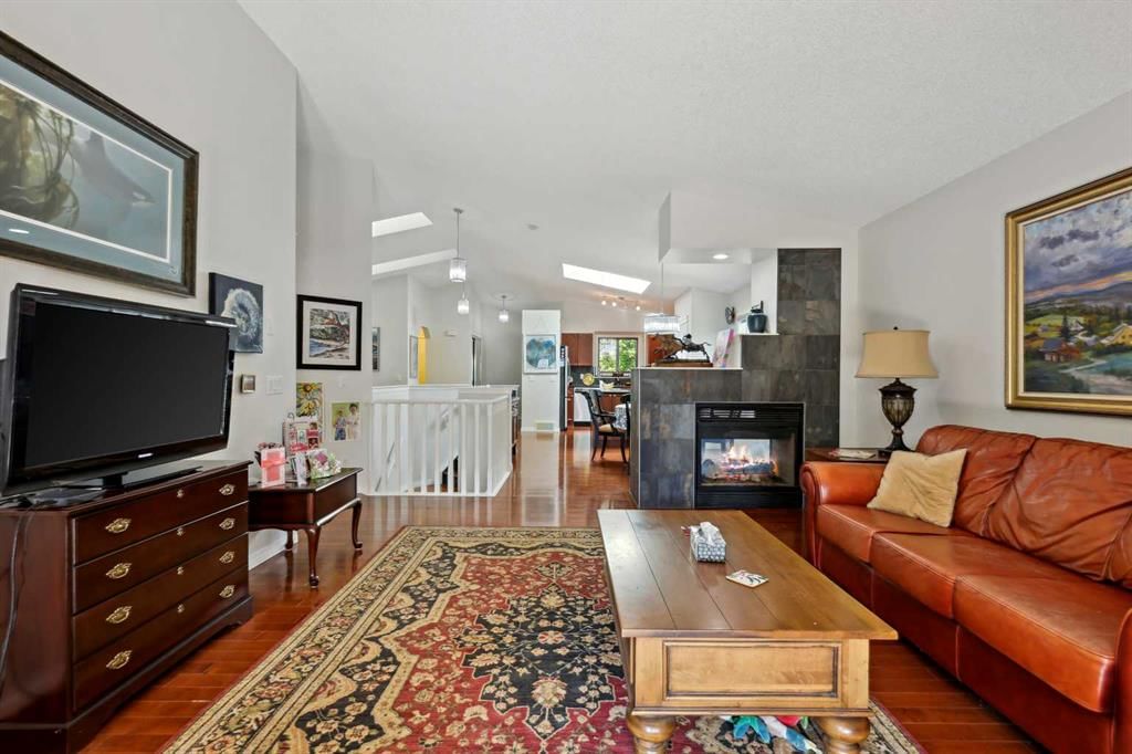 Listing Image 25