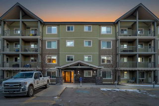 1212 - 181 Skyview Ranch Manor