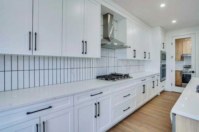 28 Saddlecrest Manor
