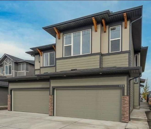 135 Legacy Glen Parade