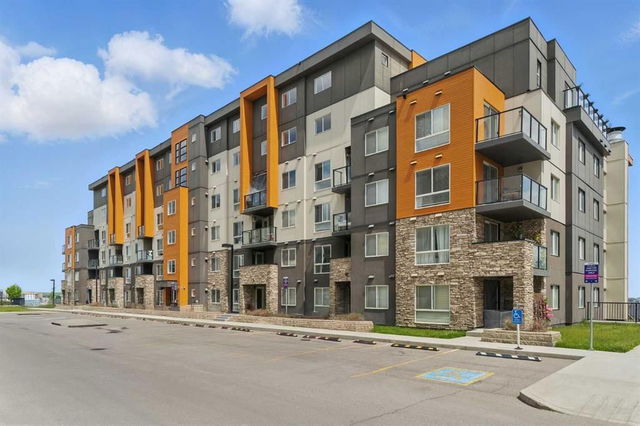 405 - 20 Kincora Glen Park