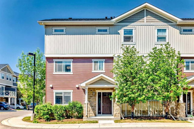 824 Skyview Ranch Grove