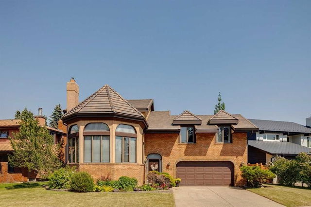 108 Coach Grove Place