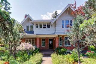 2209 Carleton Street