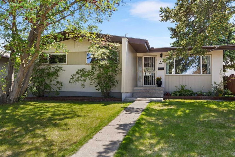 27 Gordon Drive SW