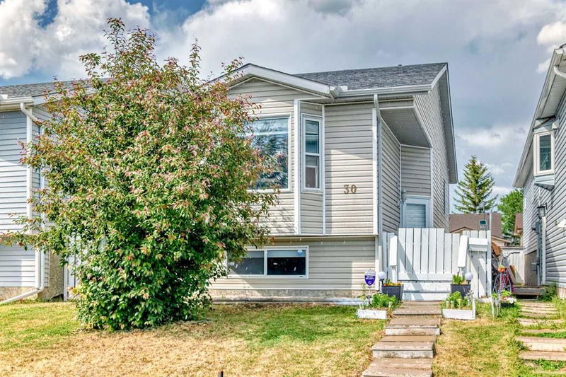 30 Falmere Way NE, Calgary, Alberta