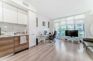 213 - 138 Waterfront Court