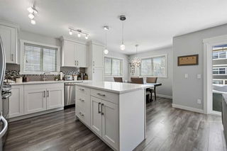 208 Evanston Manor