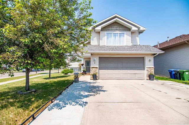4 Isbister Close