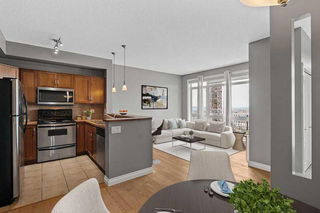 8 - 153 Rockyledge View