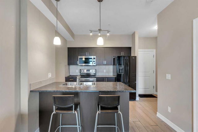 311 - 117 Copperpond Common