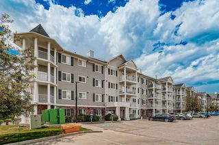 4102 - 31 Country Village Manor NE