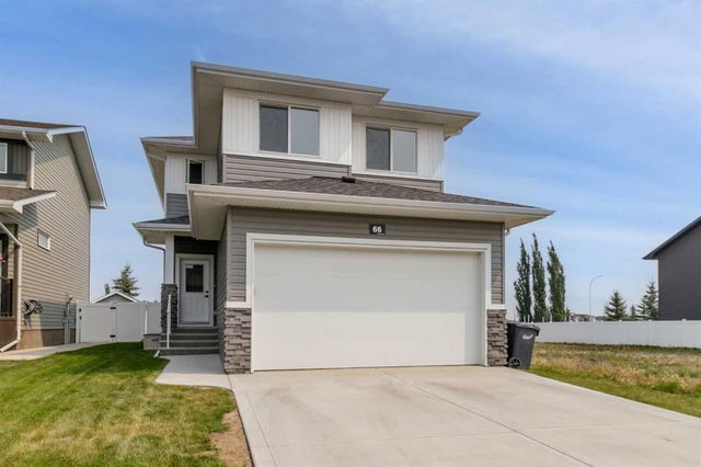 66 Henderson Crescent