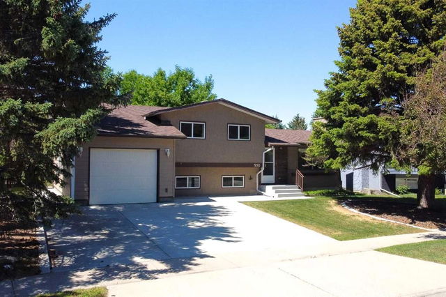 330 Laval Boulevard