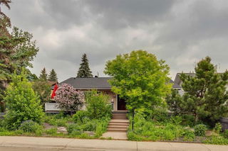 783 Lake Twintree Crescent