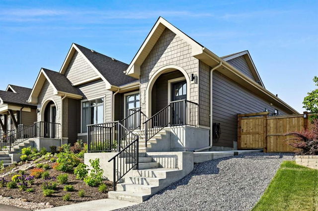 537 Marine Drive SE