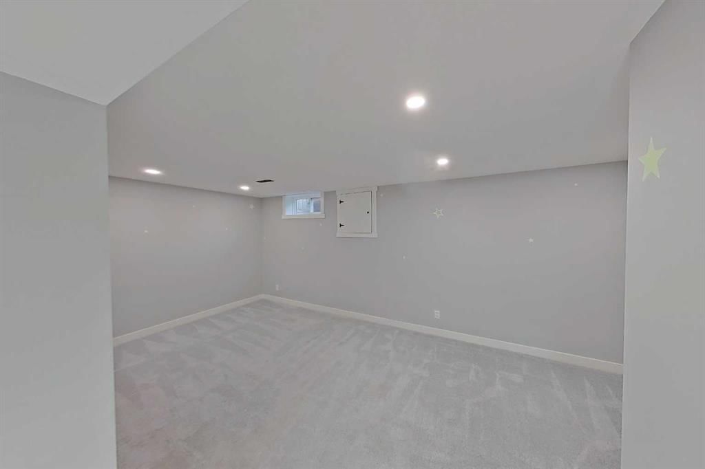 Listing Image 27