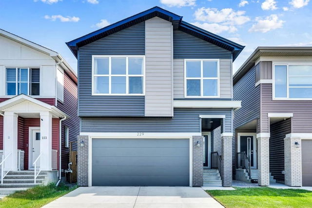 229 Walgrove Way SE