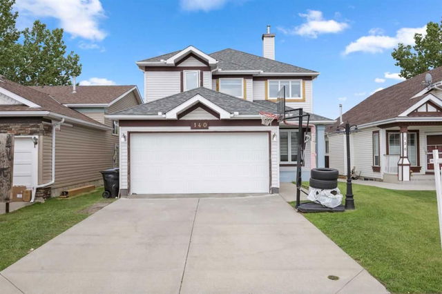 140 Coventry Green NE