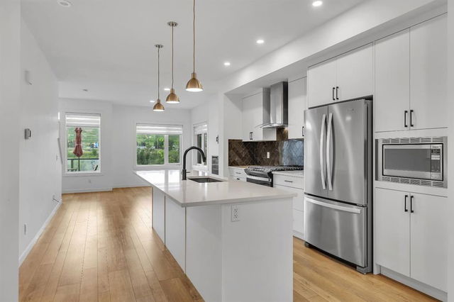 169 Greenbriar Place NW