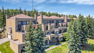 8 - 218 Village Terrace SW