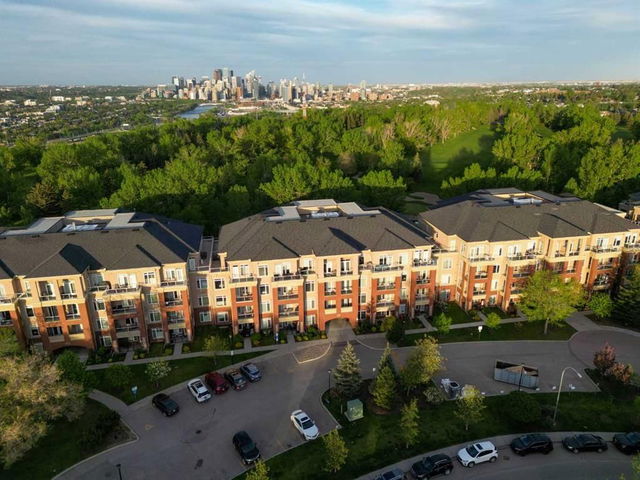 6202 - 14 Hemlock Crescent