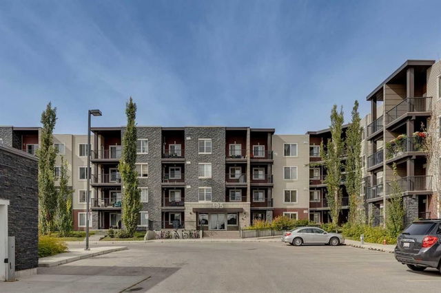 225 - 195 Kincora Glen Road NW