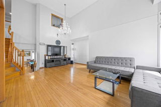 151 Appleglen Park SE
