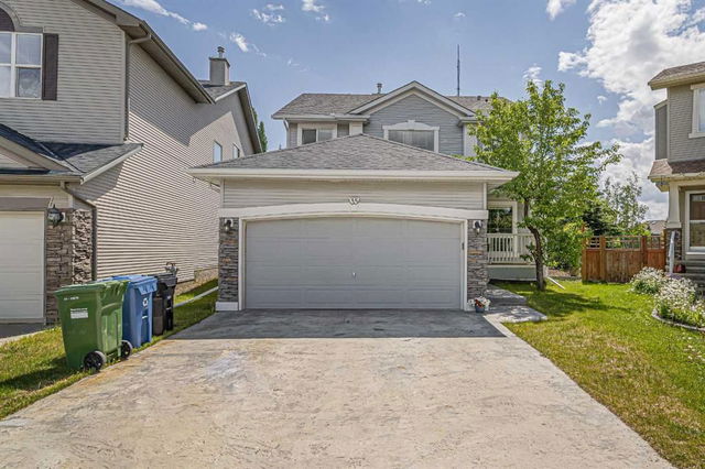 35 Cougarstone Landing SW