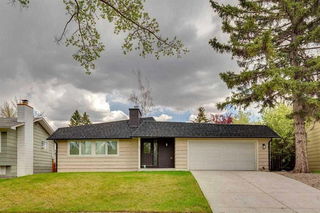 776 Acadia Drive SE