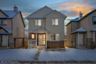 194 Saddlemead Green
