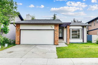 63 Castlefall Grove NE