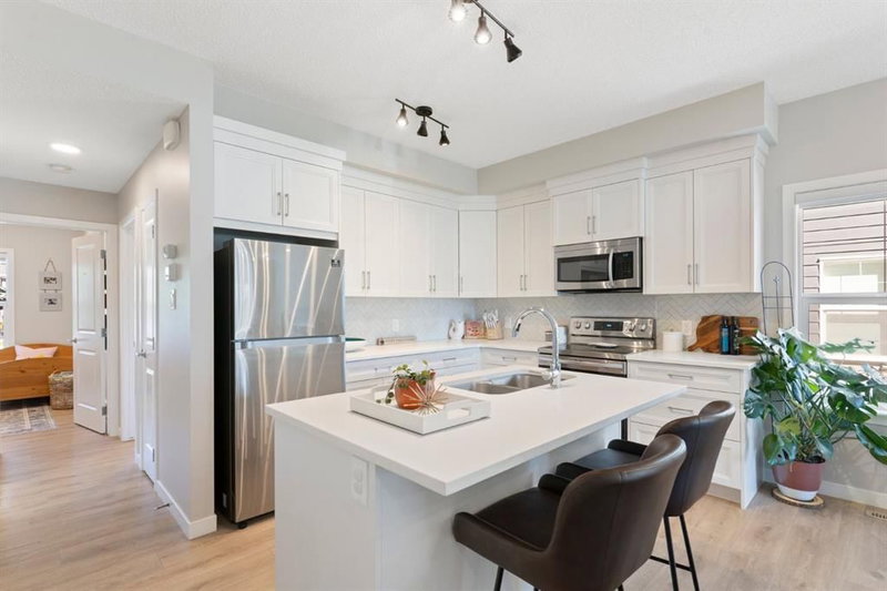 1001 - 250 Fireside View, Cochrane, T4C 2M2 | Image 3