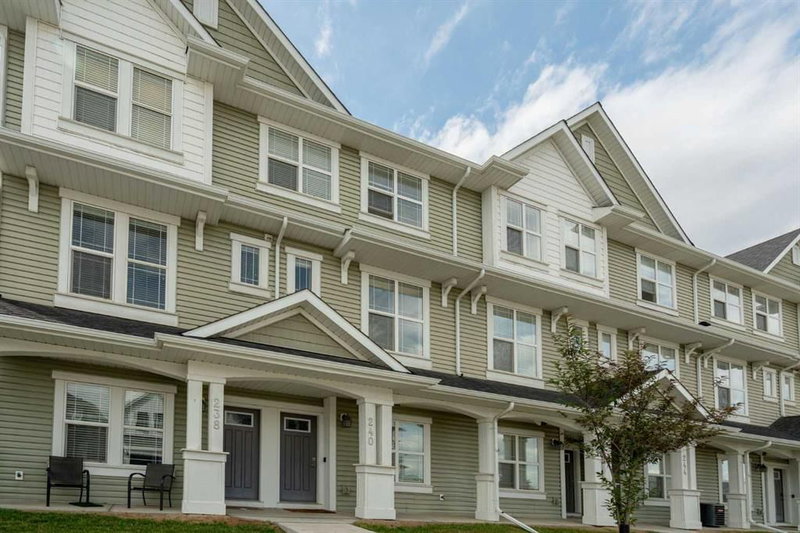 240 Copperleaf Way SE, Calgary, T2Z 5G2 | Image 3