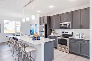 72 Creekside Rise SW