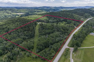 242118 Highway 762