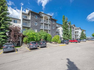 405 - 33 Arbour Grove Close NW