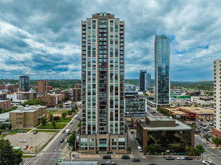 2003 - 1111 10 Street SW