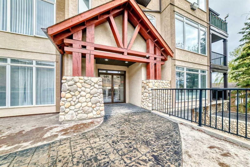 208 - 141 Mountain Street, Cochrane, T4C 1Z5 | Image 2