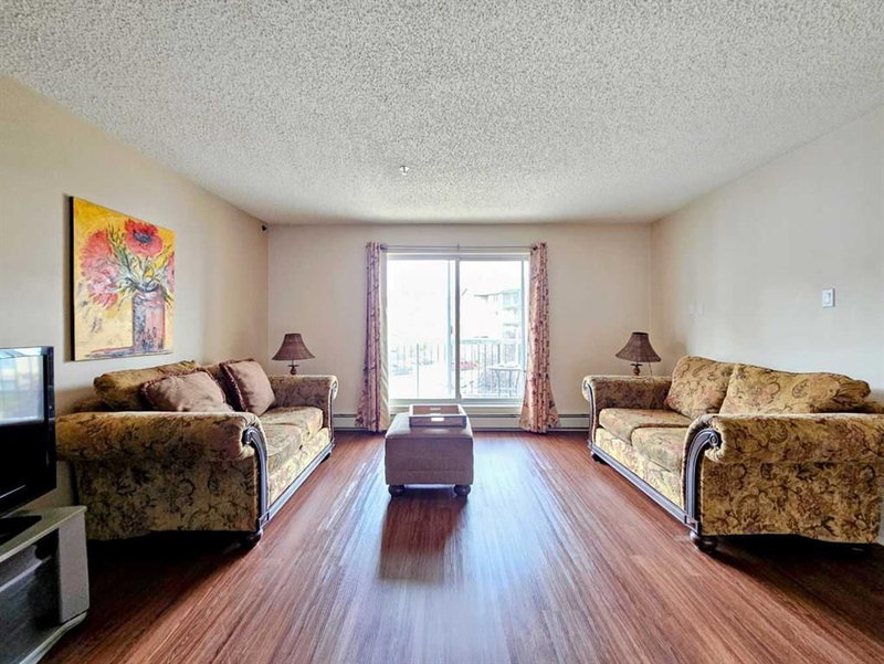 320 - 100 Richard Street, Fort McMurray, T9H 5H5 | Image 2