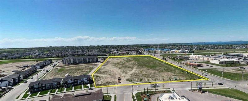 0 IRON GATE Boulevard, Sylvan Lake, T4S 2J7 | Image 2