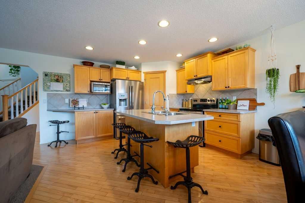 Listing Image 9