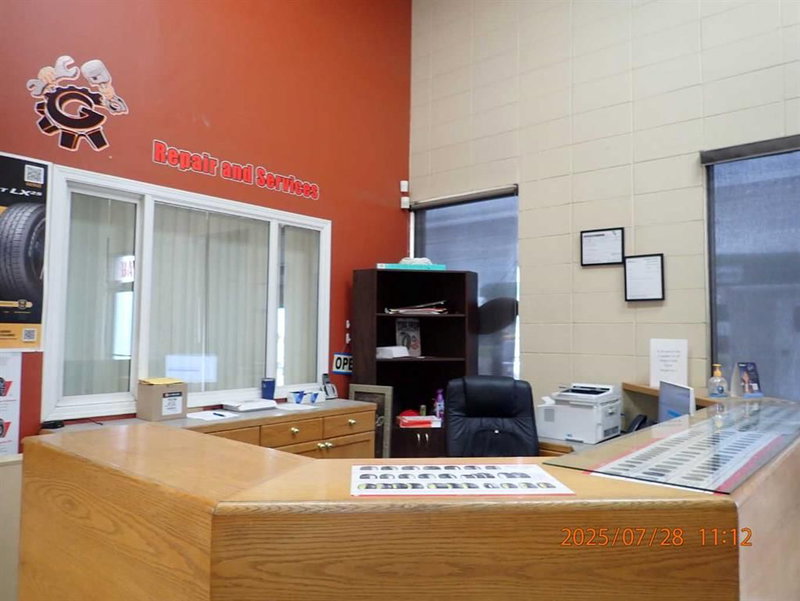 6 - 4830 78 Street, Red Deer, T4P 2B3 | Image 2