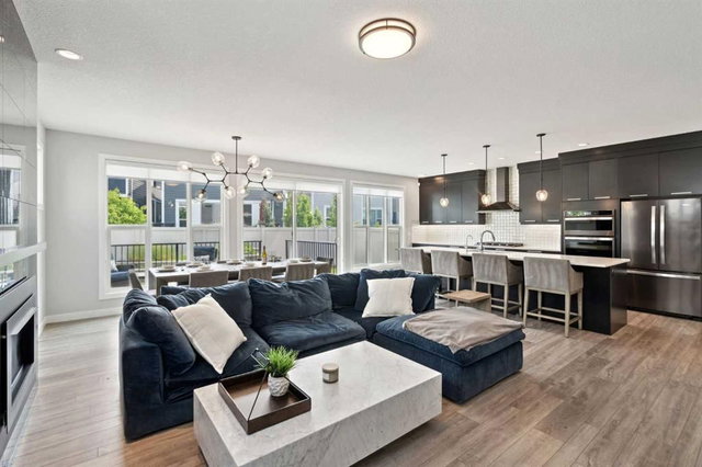 30 West Grove Mews SW