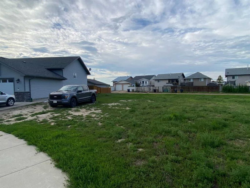 79 Upland Manor W, Brooks, T1R 1P9 | Image 2