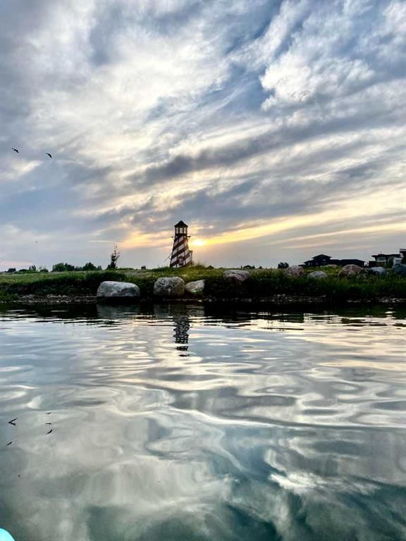 35 Kingfisher Estates, Lake Newell Resort, T1R 0X5 | Image 3