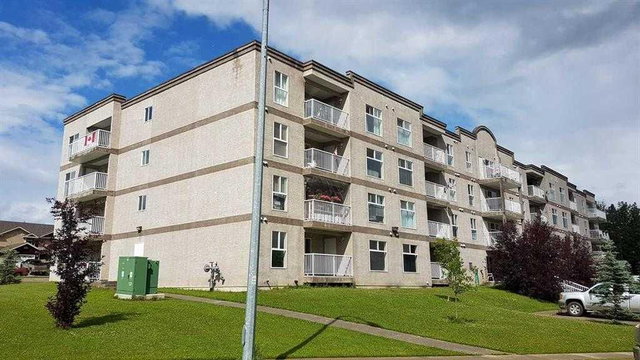 101 - 1615 41 Street