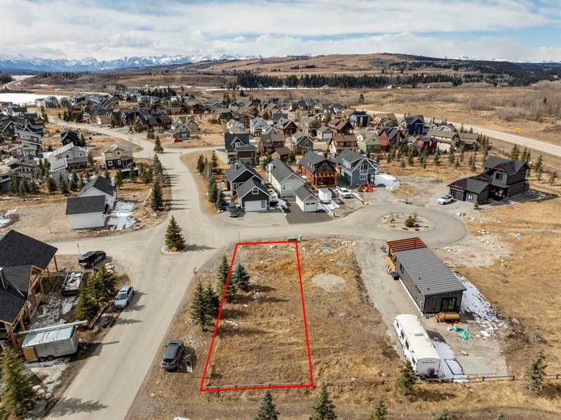 130 Cottageclub Court, Rural Rocky View County, T4C1B1 | Image 2