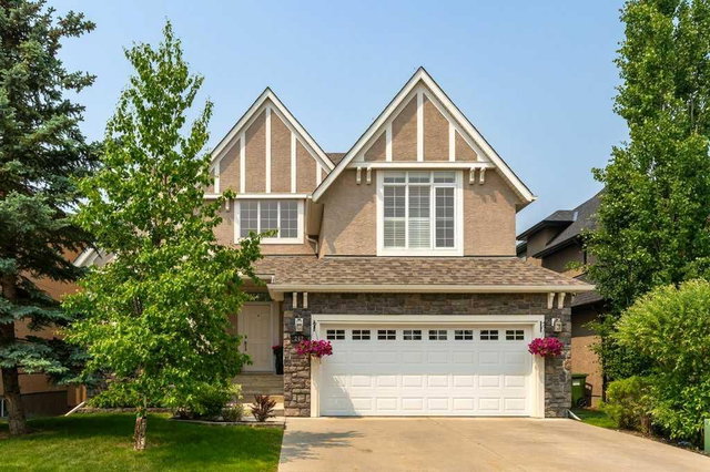 242 Discovery Rdg Bay SW, Calgary, AB | Property.ca
