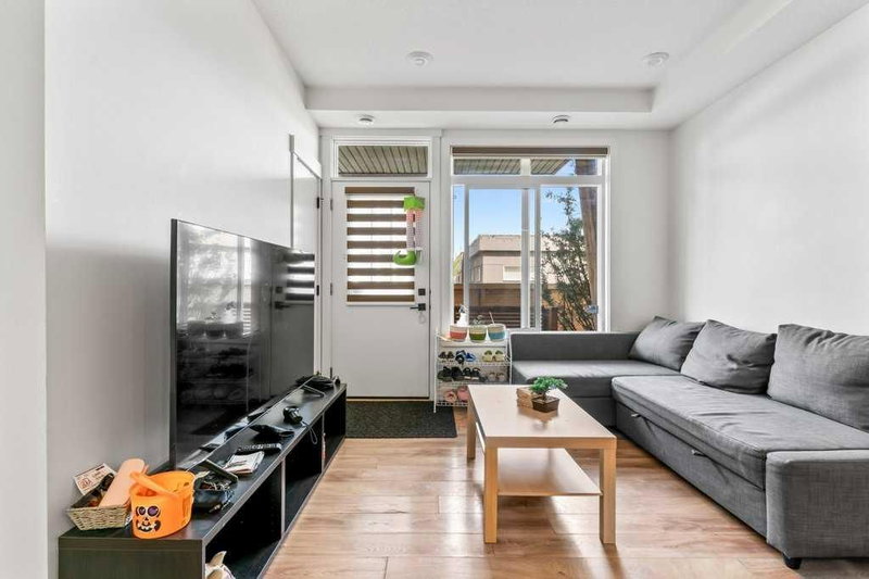 110 Savanna Walk NE, Calgary, T3J 0Y2 | Image 3